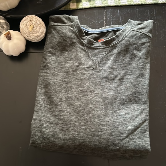 Warm weather men’s shirt - Picture 3 of 4